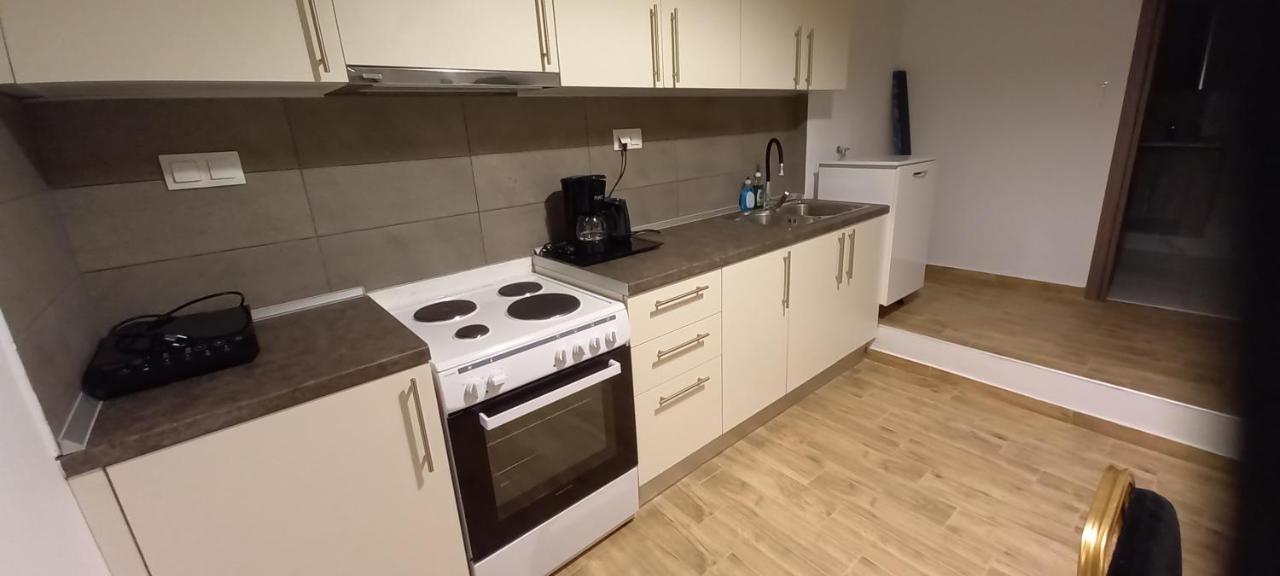 Special Home 71 D Солун Екстериор снимка